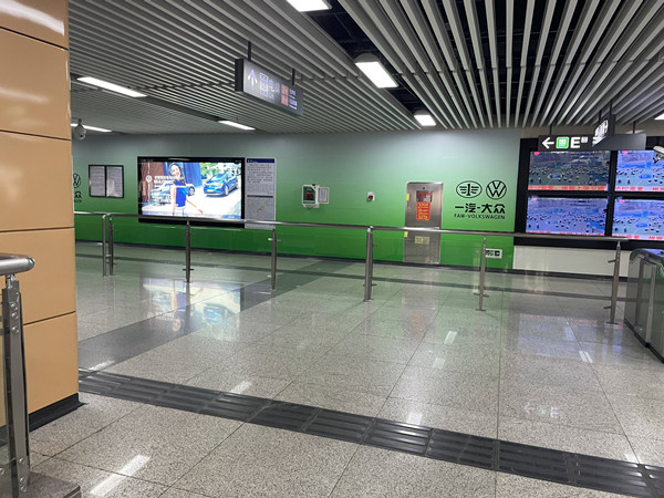 一汽大眾ID4汽車深圳地鐵廣告 一汽大眾ID4汽車深圳地鐵廣告