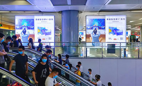 深圳北站立牌燈箱廣告 深圳北站立牌燈箱廣告