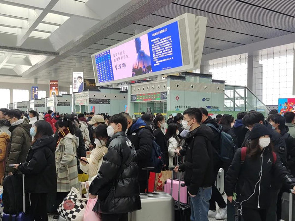 夢之藍高鐵站LED廣告 夢之藍高鐵站LED廣告