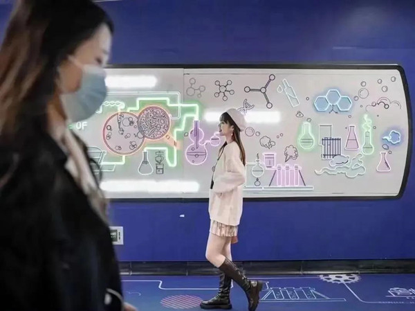 瀘州老窖窖齡酒地鐵創意廣告