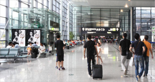 天梭手表上海機場廣告