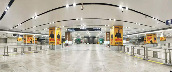 超威電池杭州高鐵站廣告 超威電池杭州高鐵站廣告