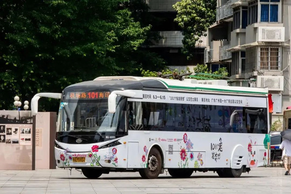 創意公交車廣告