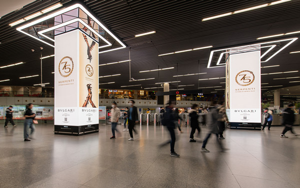 寶格麗上海地鐵廣告 寶格麗上海地鐵廣告