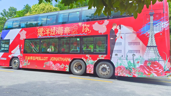 煙臺(tái)公交創(chuàng)意廣告