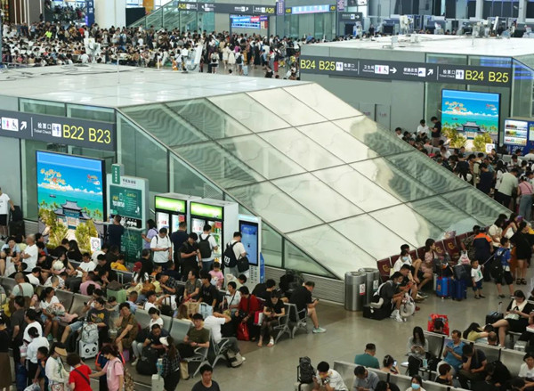 廣西文旅成都東高鐵廣告 廣西文旅成都東高鐵廣告