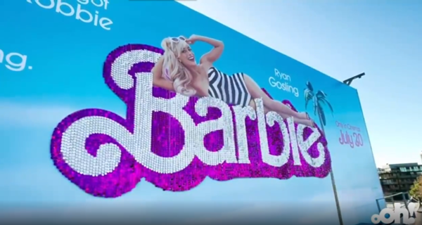 芭比戶外廣告 芭比戶外廣告