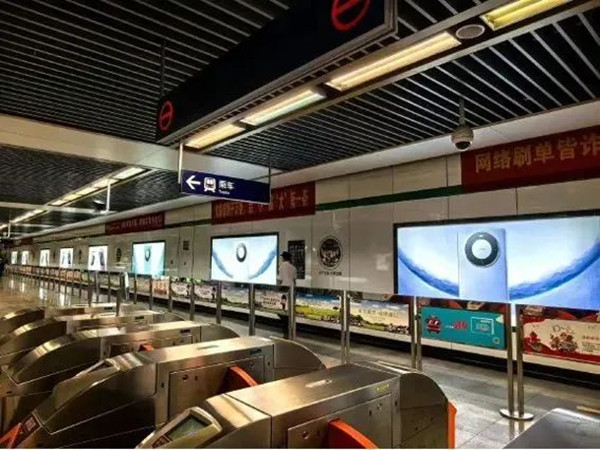 手機廣告 手機廣告