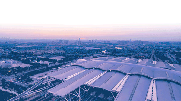 廣州南高鐵站 廣州南高鐵站